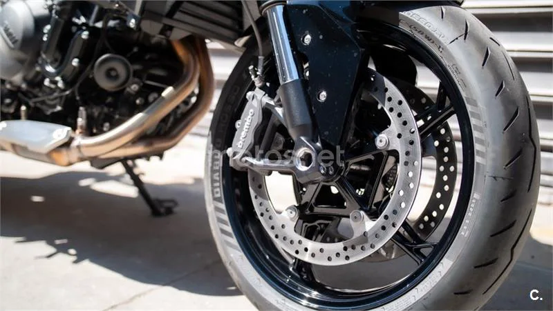 BMW F 900 R – Vista 4