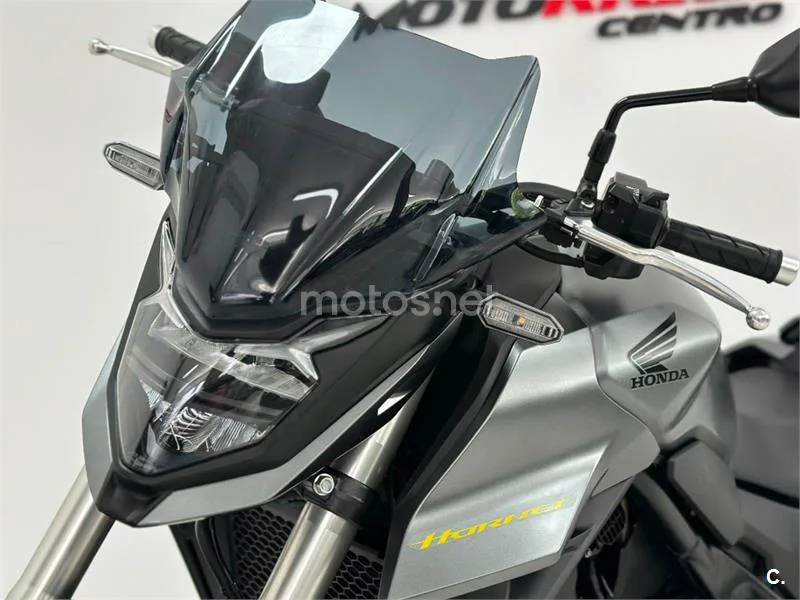 Honda CB 750 Hornet – Vista 17