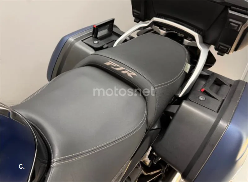 Yamaha FJR 1300 AE – Vista 11