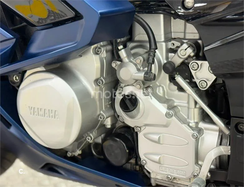 Yamaha FJR 1300 AE – Vista 16