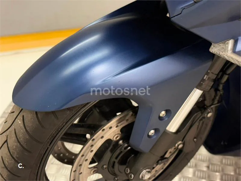 Yamaha FJR 1300 AE – Vista 22
