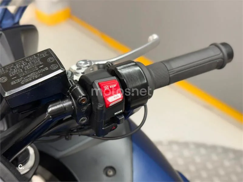 Yamaha FJR 1300 AE – Vista 4