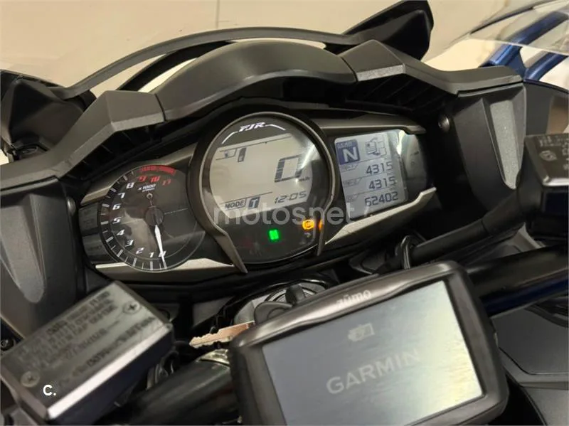 Yamaha FJR 1300 AE – Vista 5