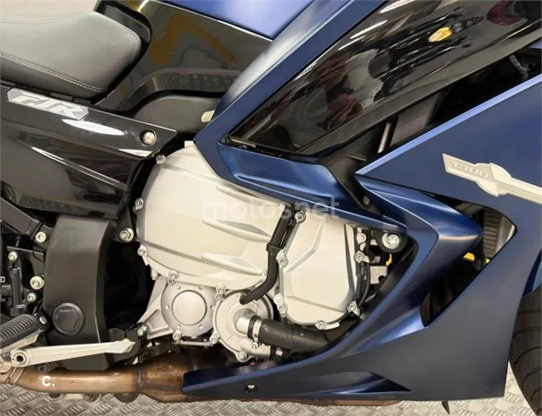 Yamaha FJR 1300 AE – Vista 6
