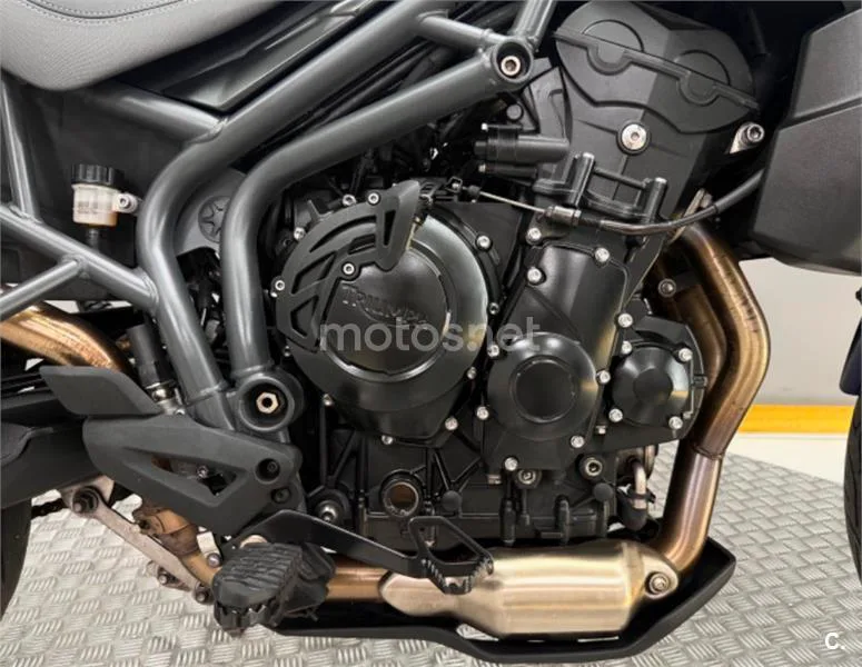 Triumph Tiger 800 – Vista 5