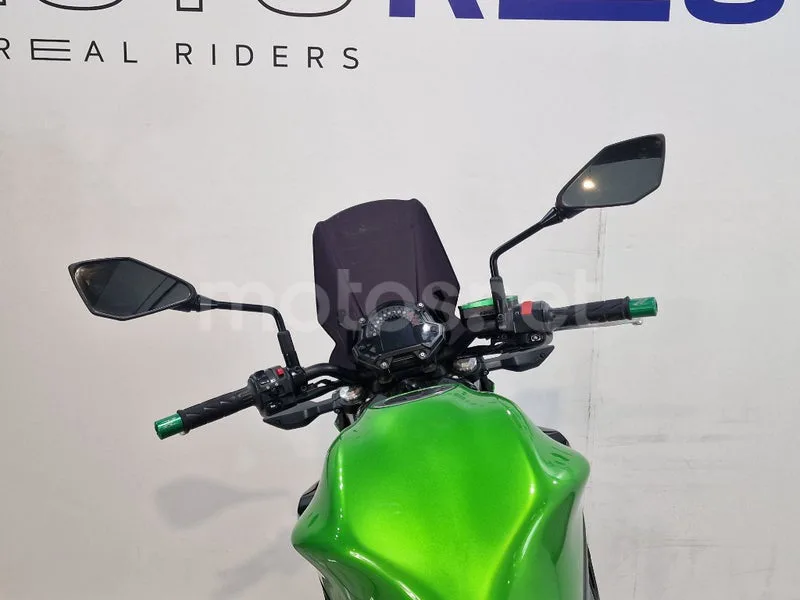 Kawasaki Z650 – Vista 11