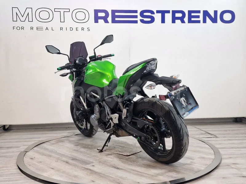 Kawasaki Z650 – Vista 3