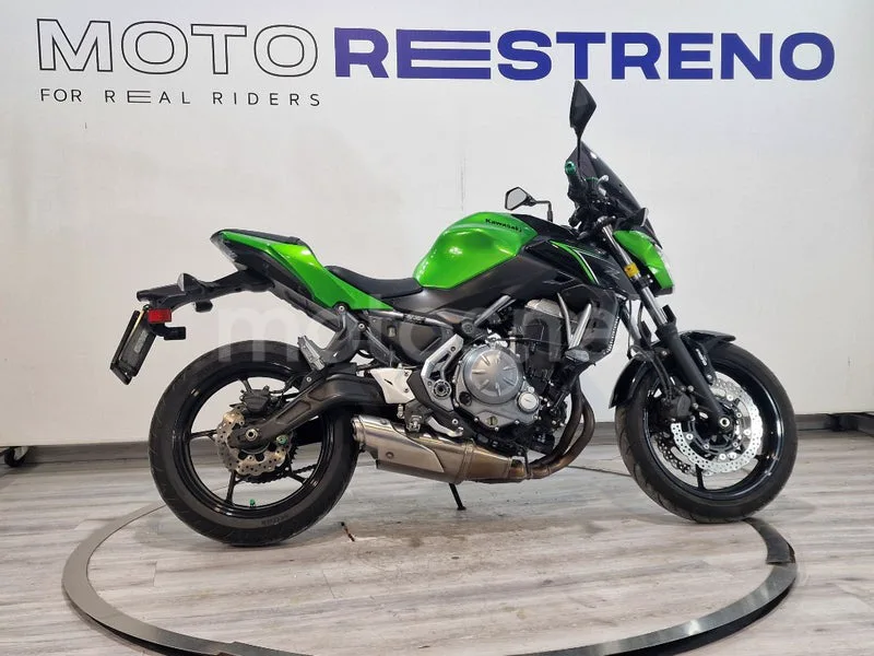Kawasaki Z650 – Vista 7