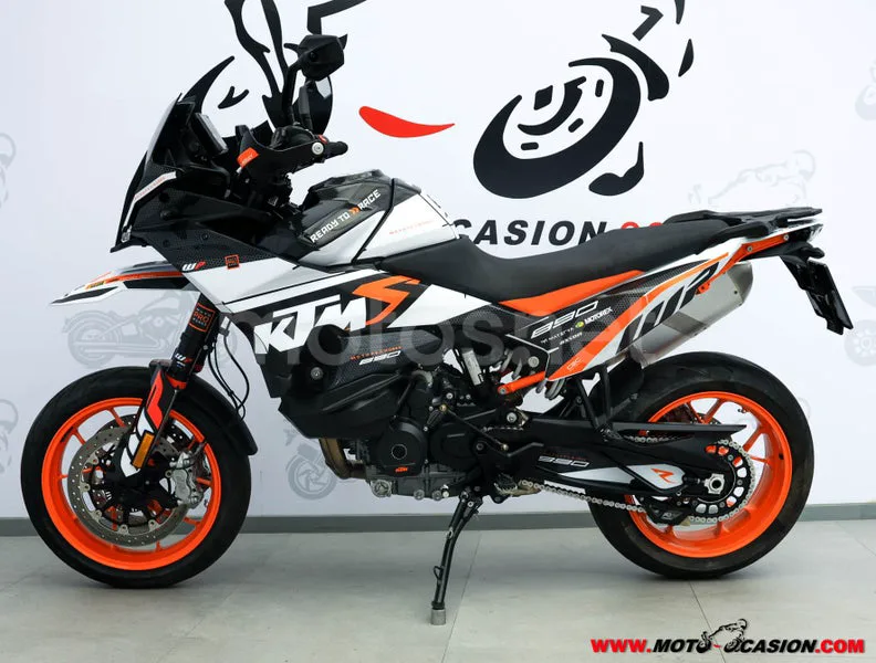 KTM 890 – Vista 7