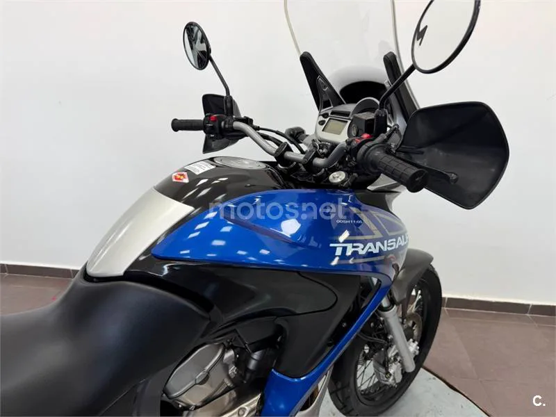Honda Transalp XL 700 V – Vista 7