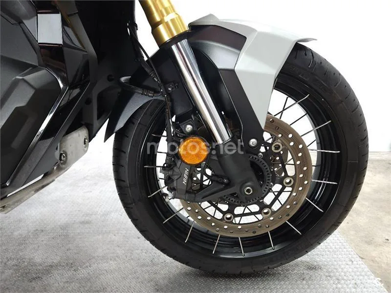 Honda X-ADV – Vista 11