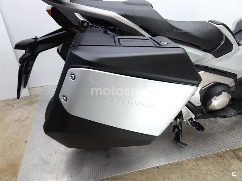 Honda X-ADV – Vista 14