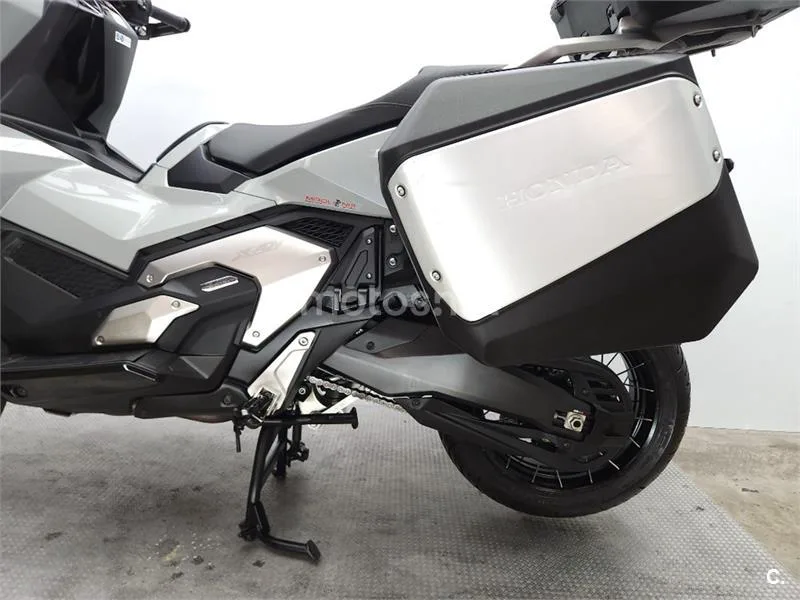 Honda X-ADV – Vista 20
