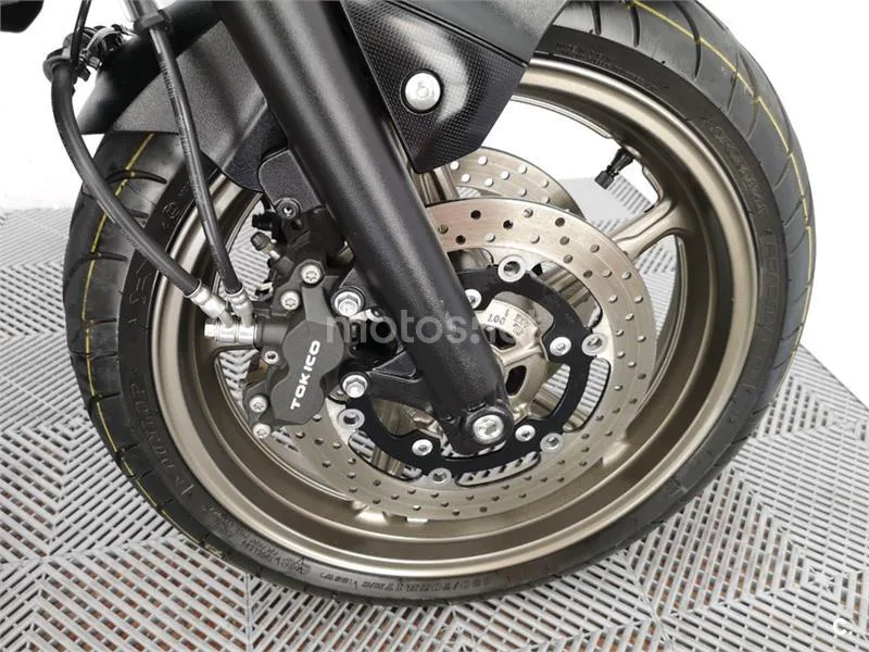 Suzuki SV 650 – Vista 11