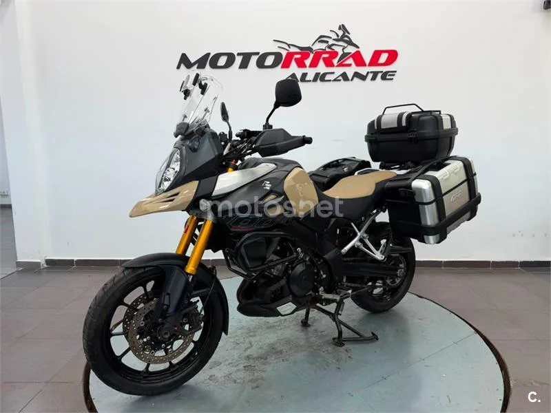 Suzuki V-Strom 1000 – Vista 15