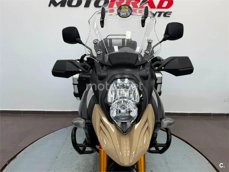 Suzuki V-Strom 1000 – Vista 20