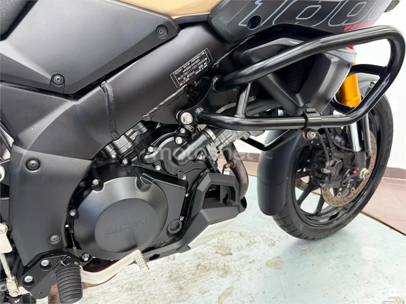 Suzuki V-Strom 1000 – Vista 7