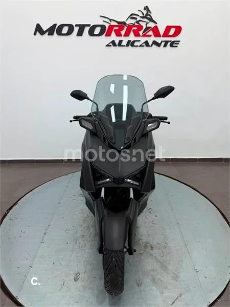 Yamaha XMAX 300 – Vista 14