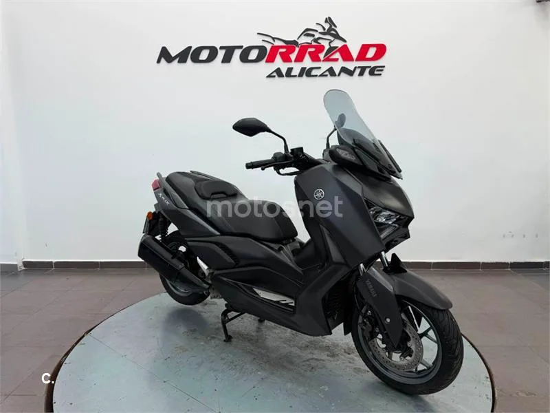 Yamaha XMAX 300 – Vista 15