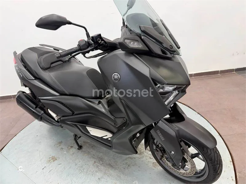 Yamaha XMAX 300 – Vista 20