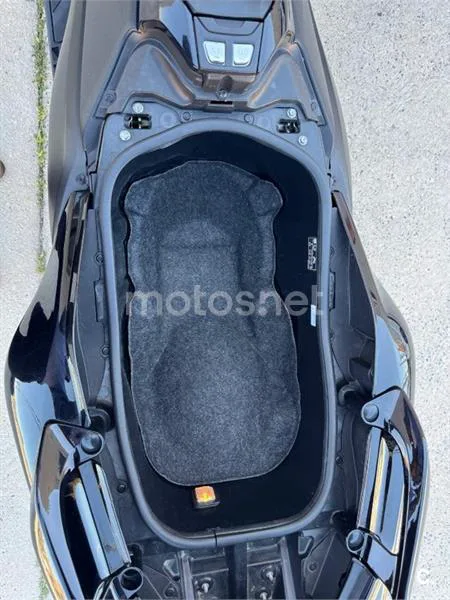 Yamaha TMAX 530 – Vista 11