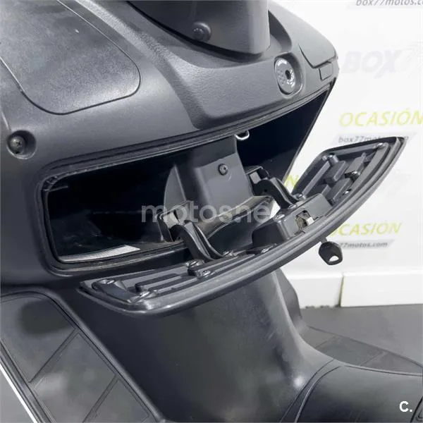 Suzuki Burgman 200 – Vista 13