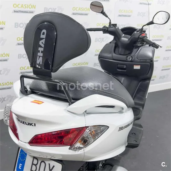 Suzuki Burgman 200 – Vista 20