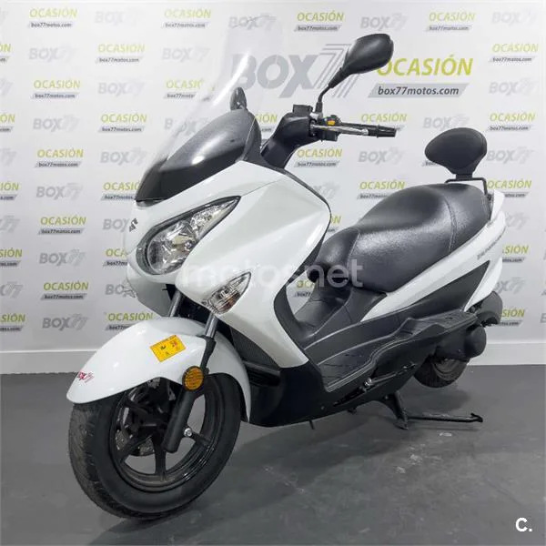 Suzuki Burgman 200 – Vista 4