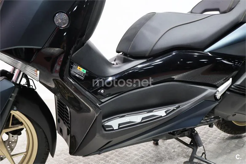 Yamaha XMAX 300 – Vista 13