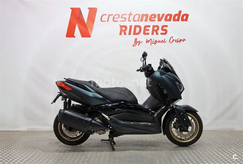 Yamaha XMAX 300 – Vista 7