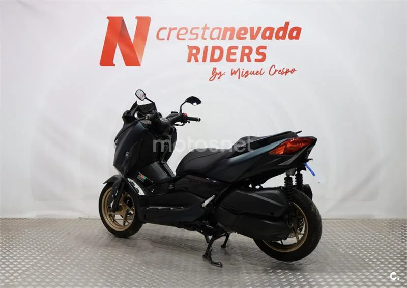Yamaha XMAX 300 – Vista 10