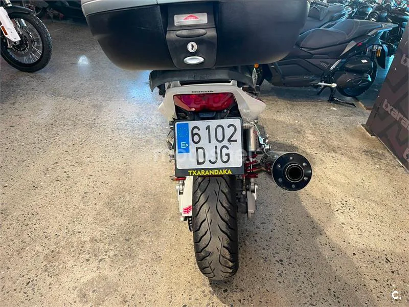 Honda CB 1300 – Vista 5