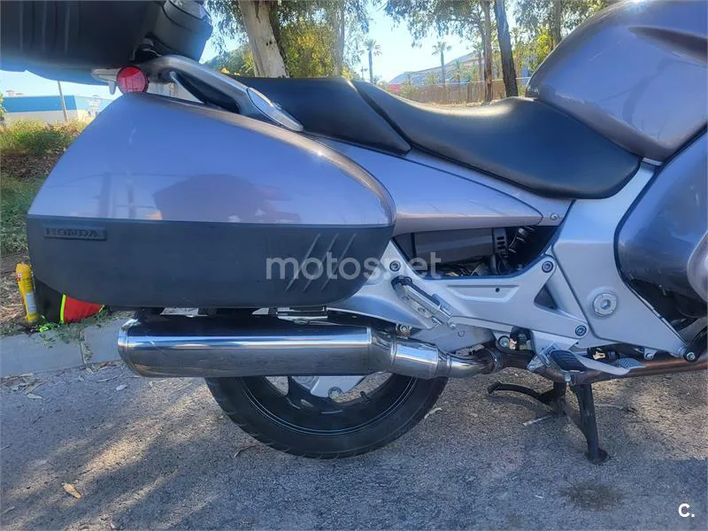 Honda Pan-European ST 1300 – Vista 5