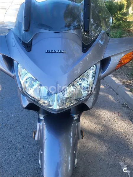 Honda Pan-European ST 1300 – Vista 8