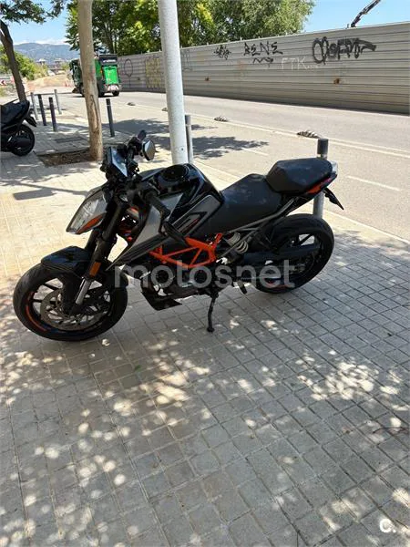 KTM 125 – Vista 2