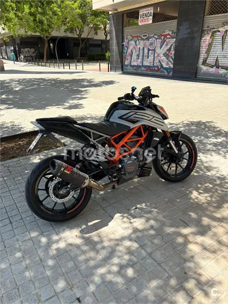 KTM 125 – Vista 4
