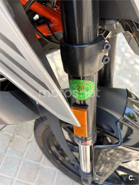 KTM 125 – Vista 7
