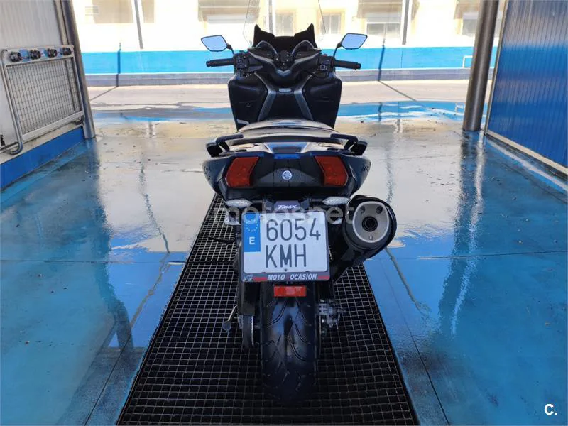 Yamaha TMAX 530 – Vista 4