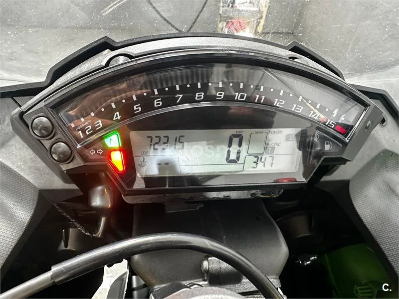 Kawasaki Ninja ZX-10R – Vista 6