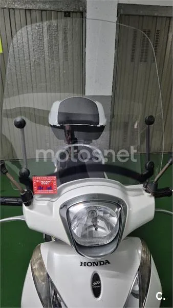 Honda SH 125i – Vista 2