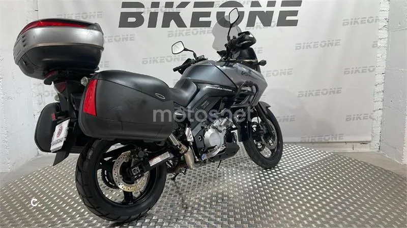 Suzuki V-Strom 1000 – Vista 8