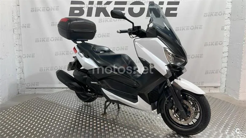Yamaha XMAX 400 – Vista 3