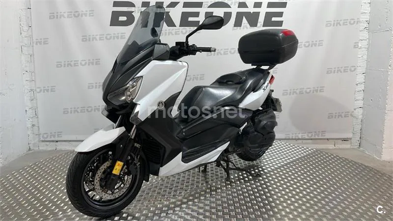 Yamaha XMAX 400 – Vista 4