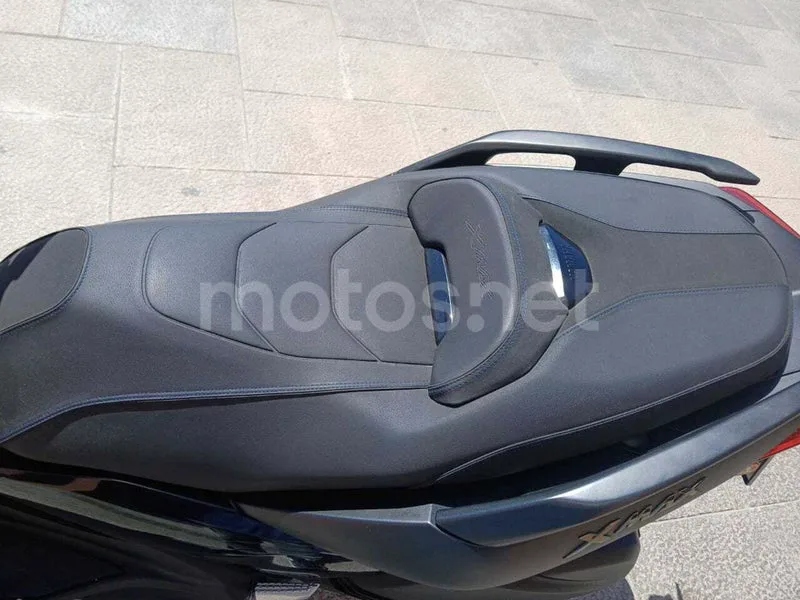Yamaha XMAX 300 – Vista 12