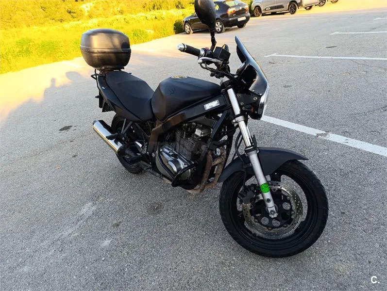 Suzuki GS 500 – Vista 4