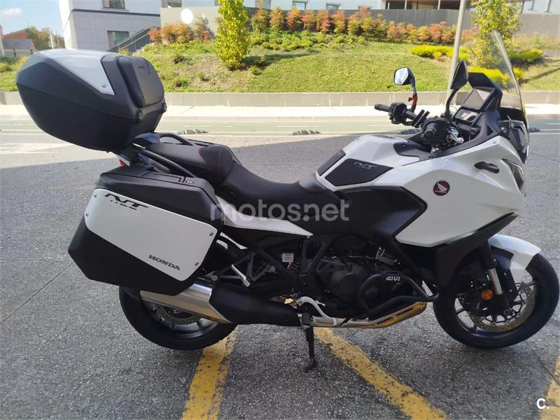Honda NT1100 – Vista 6