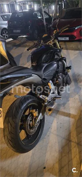 Honda CB600F Hornet - Vista 8