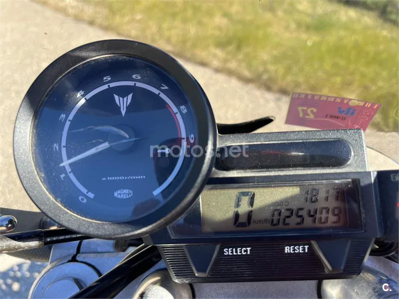 Yamaha MT-03 – Vista 5