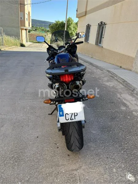 Yamaha FZ6 Fazer – Vista 2