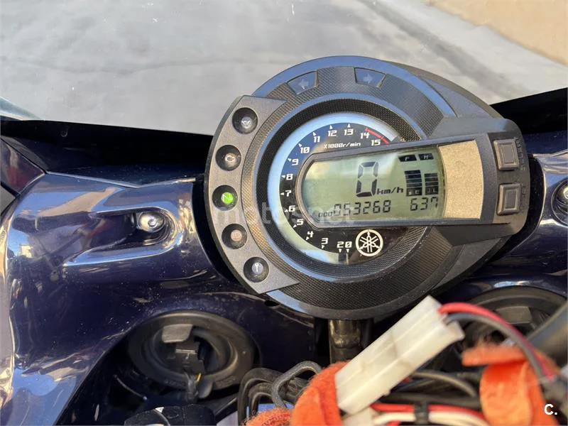 Yamaha FZ6 Fazer - Vista 8